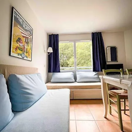 Charming With 2 Swimming Pools And 300m From The La Baule